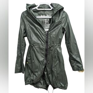 Soia y Kyo women's green lightweight nylon windbreaker jacket size S